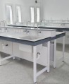 Laveries sur piètement métallique
